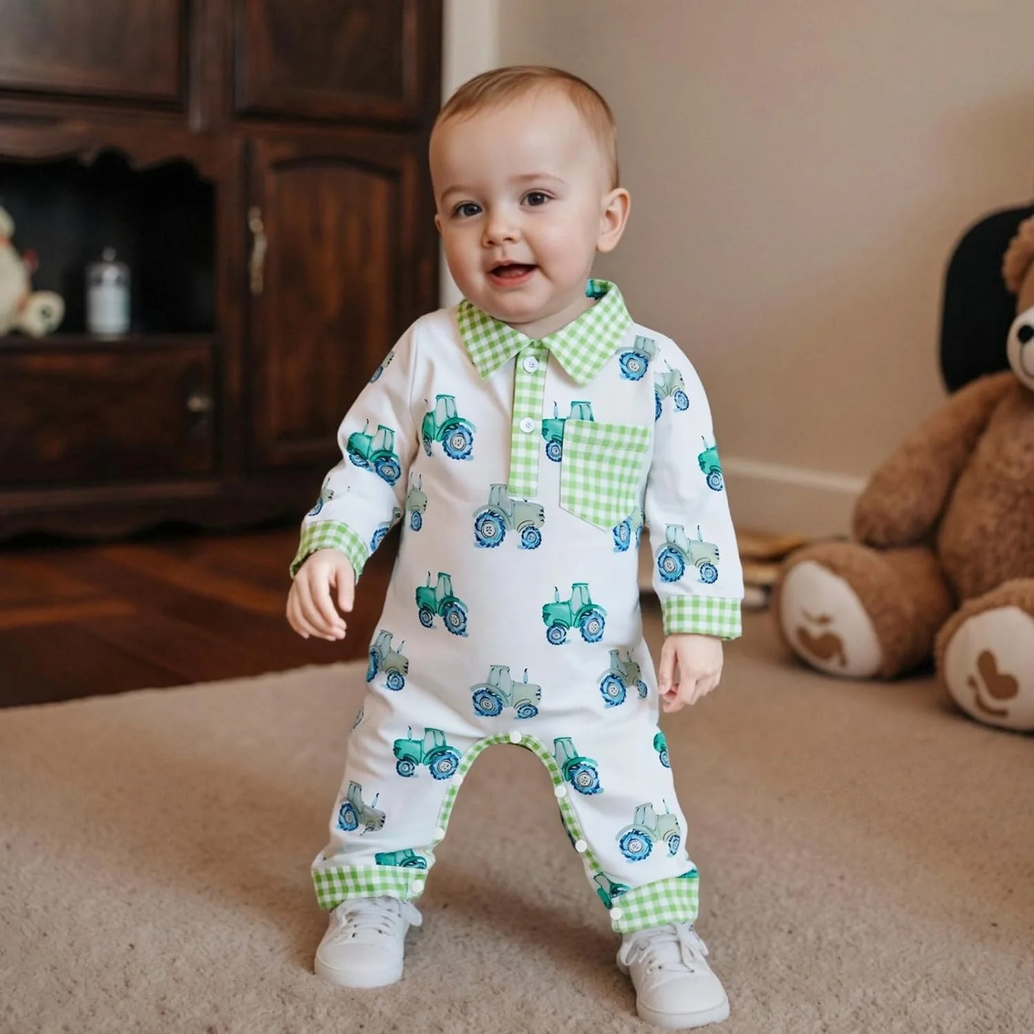 لباس پاییزی نوزاد پسر، سرهمی آستین بلند طرح تراکتور، زیرپوش پولو، جامپسوت چهارخانه طرح مزرعه