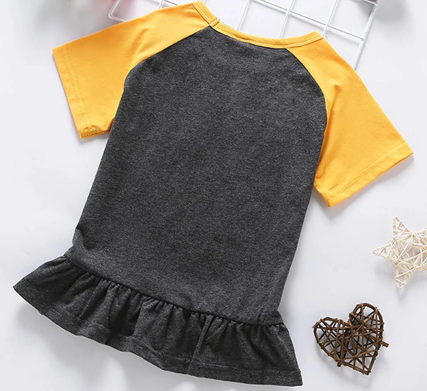 CHUMHEY ست تی‌شرت و سرهمی شلوارکی جین دو تکه دخترانه