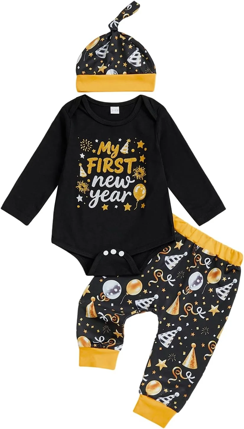 ست لباس سه تکه نوزادی پسرانه طرح سال نو، شامل بلوز آستین بلند با طرح حروف، شلوار بادکنکی و کلاه