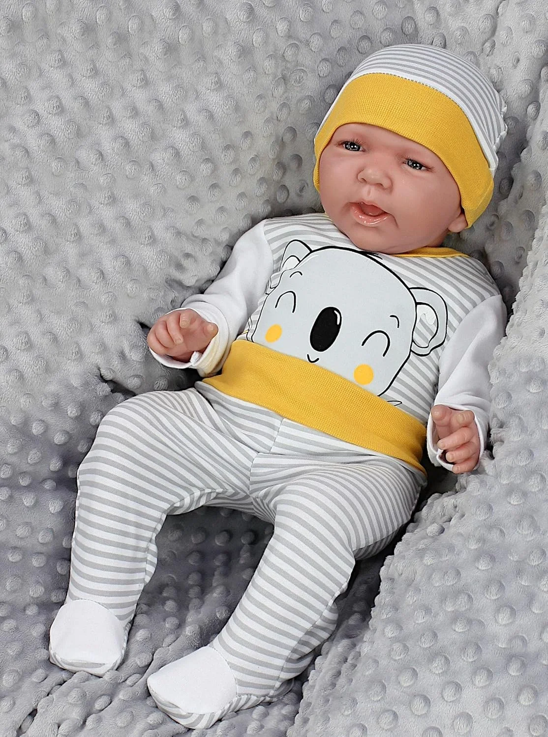 ست لباس نوزادی تاپ تم شامل بادی، کلاه و شلوار - 3 تکه