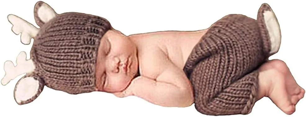 لباس‌های آتلیه نوزادی - ست کلاه و شلوار طرح گوزن دوست داشتنی برای نوزادان دختر و پسر (گوزن دوست داشتنی)