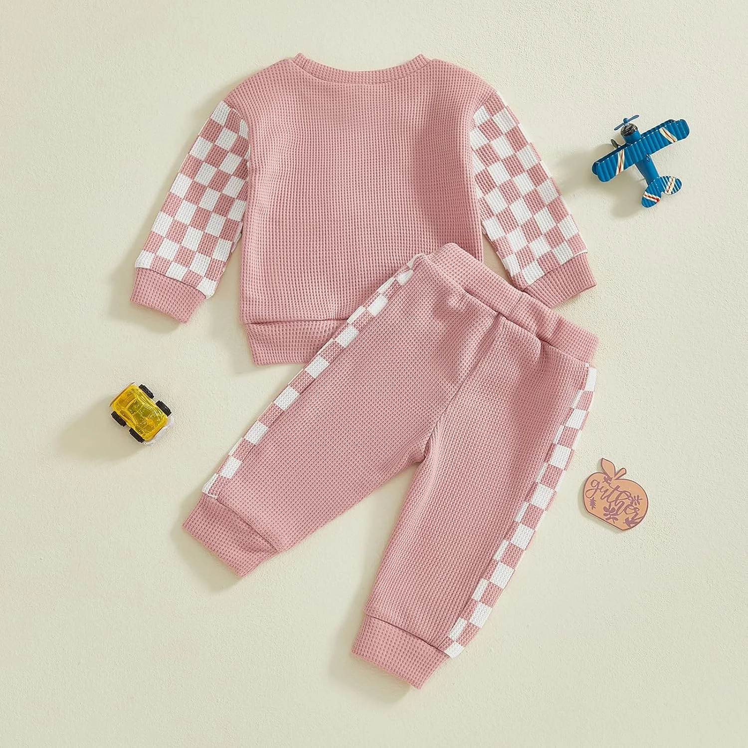 لباس بچه گانه دخترانه با رنگ متضاد، مناسب پاییز و زمستان، شامل بلوز آستین بلند و شلوار، ست نوزادی لباس بچه گانه دخترانه با رنگ متضاد، مناسب پاییز و زمستان، شامل بلوز آستین بلند و شلوار، ست نوزادی