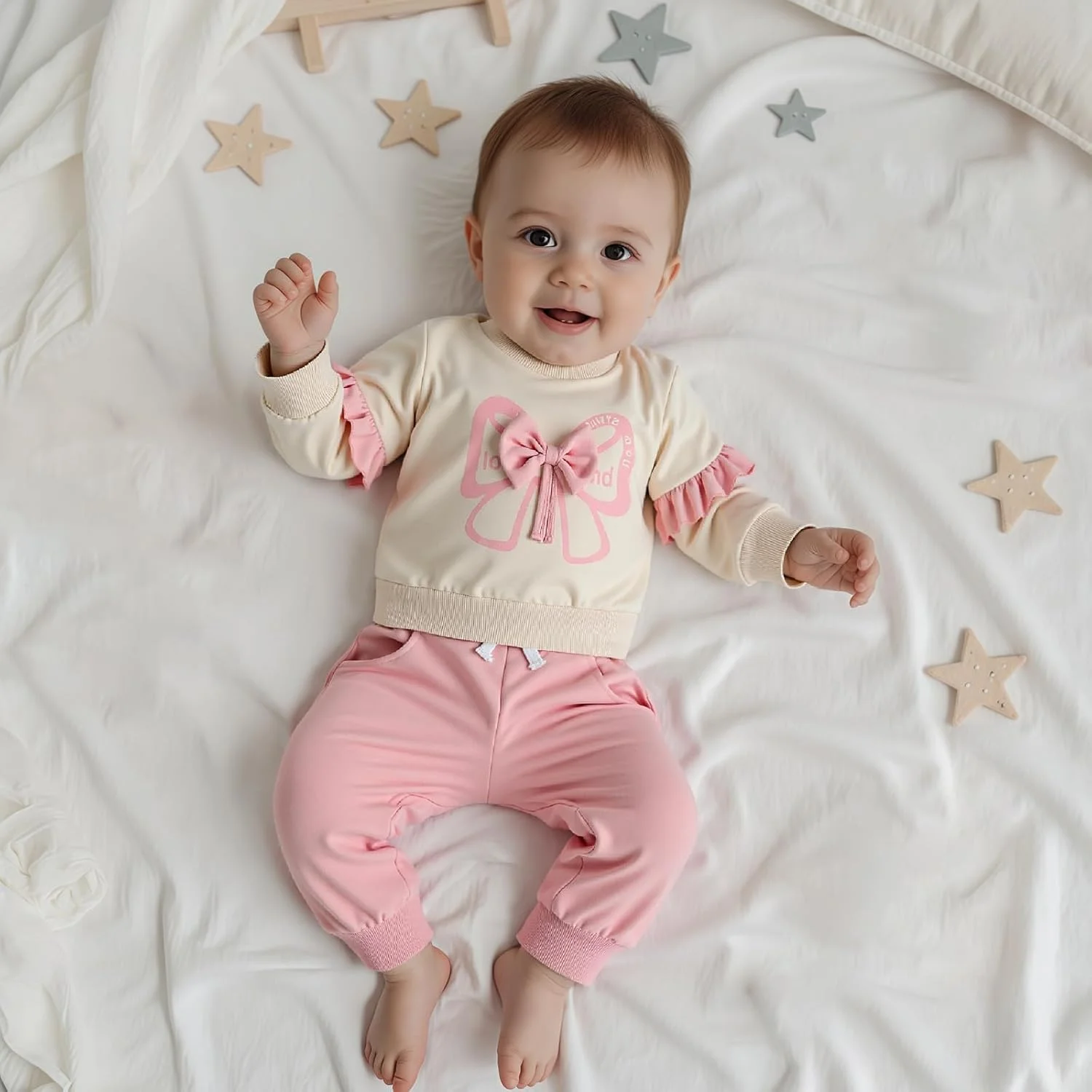 ست لباس پاییزه و زمستانه نوزاد دخترانه شامل بلوز طرح پاپیون و شلوار ست لباس پاییزه و زمستانه نوزاد دخترانه شامل بلوز طرح پاپیون و شلوار