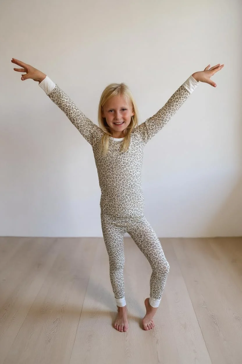 پیژامه بامبو ویسکوز کودکانه ایتسی بیتسی بوتیک - لباس خواب پا دار زیپ دار دو طرفه پسرانه و دخترانه