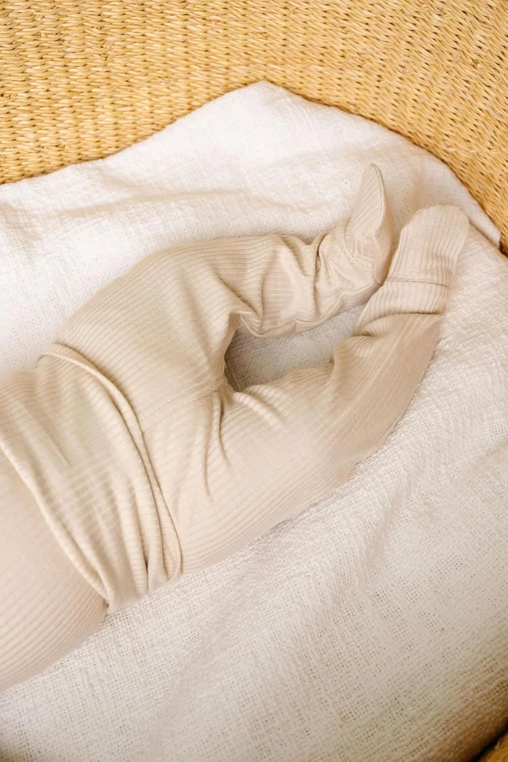 شلوار جورابدار نوزادی Copper Pearl طرح Moonstone