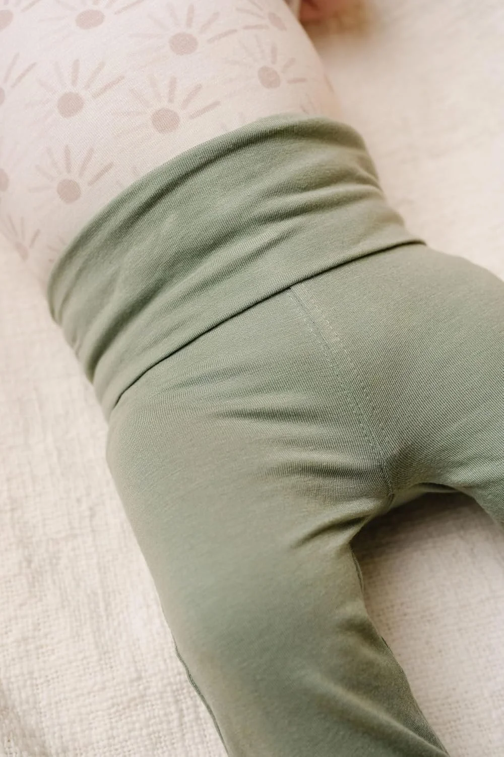 شلوار جورابدار کودکانه Copper Pearl، طرح ساده شلوار جورابدار کودکانه Copper Pearl، طرح ساده