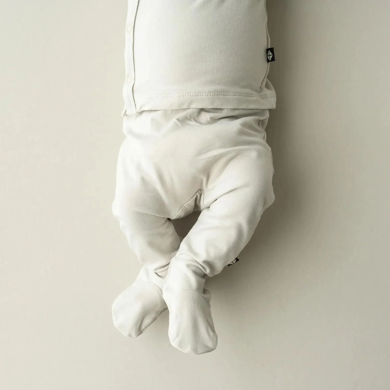 ست لباس نوزادی به همراه کلاه