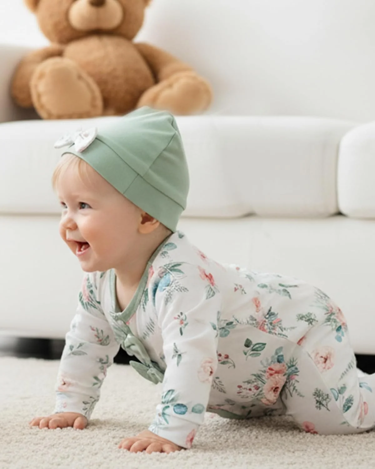 لباس دخترانه نوزادی آستین بلند، سرهمی، کلاه گلدار، شلوار بلند، مناسب پاییز و زمستان