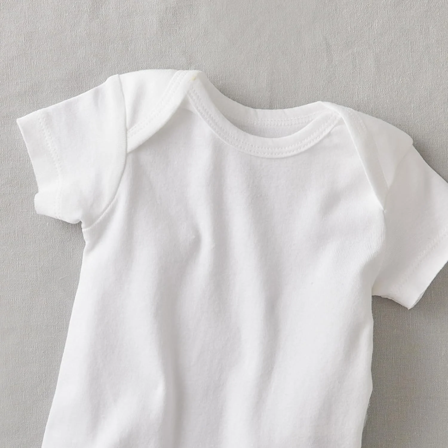 ست سه تکه لباس نوزادی پنبه ارگانیک شامل بلوز کیمونو، شلوار جوراب دار و هدبند/کلاه برای نوزادان پسر و دختر