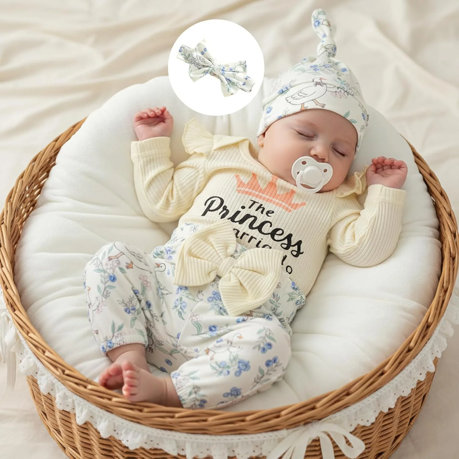 لباس نوزادی دخترانه، ست بلوز چین‌دار و شلوار طرح گل، لباس‌های زیبای تابستانی