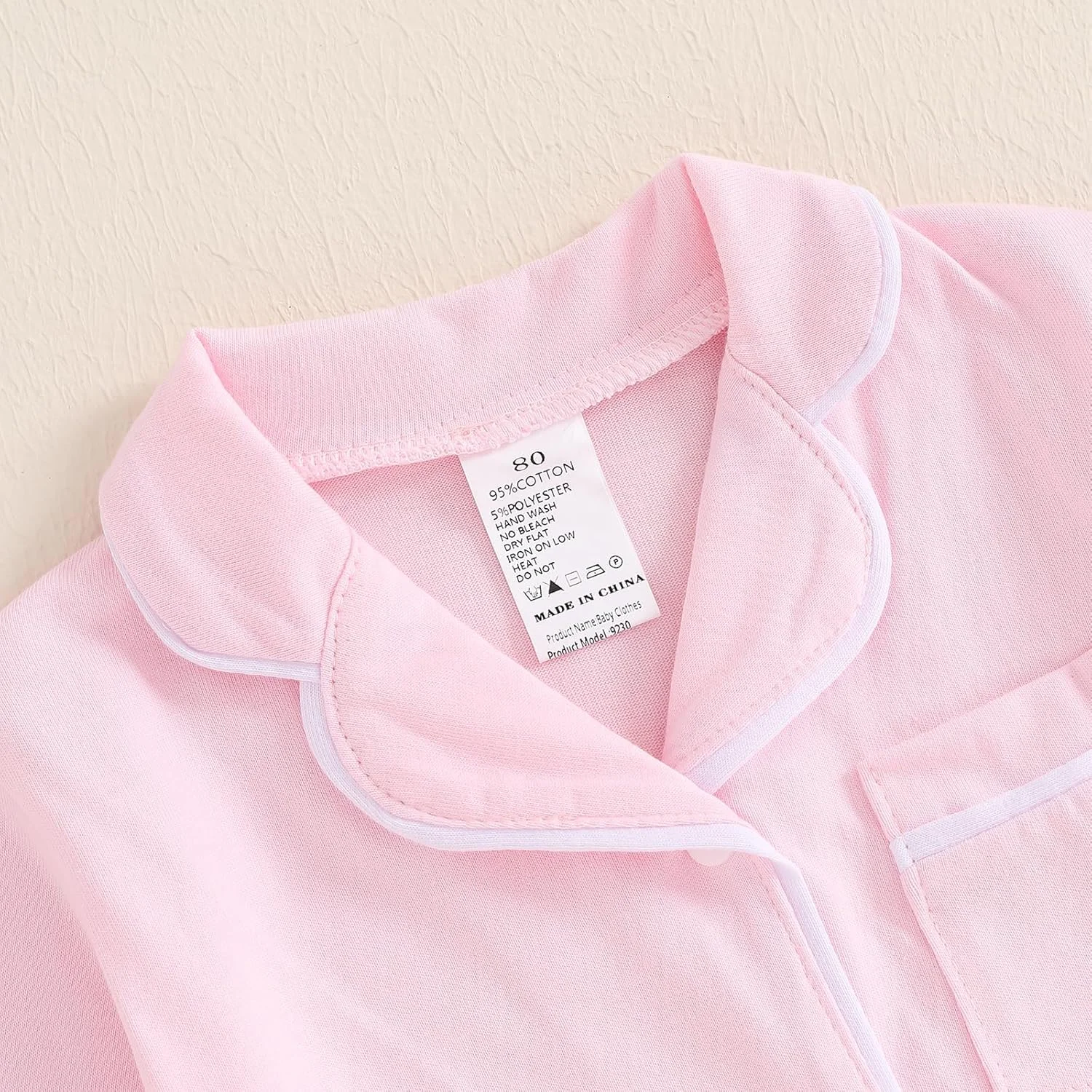 ست پیژامه ساتن بچه گانه، طرح گلدار، آستین بلند، دکمه دار، تاپ و شلوار راحتی، لباس خواب پاییزی