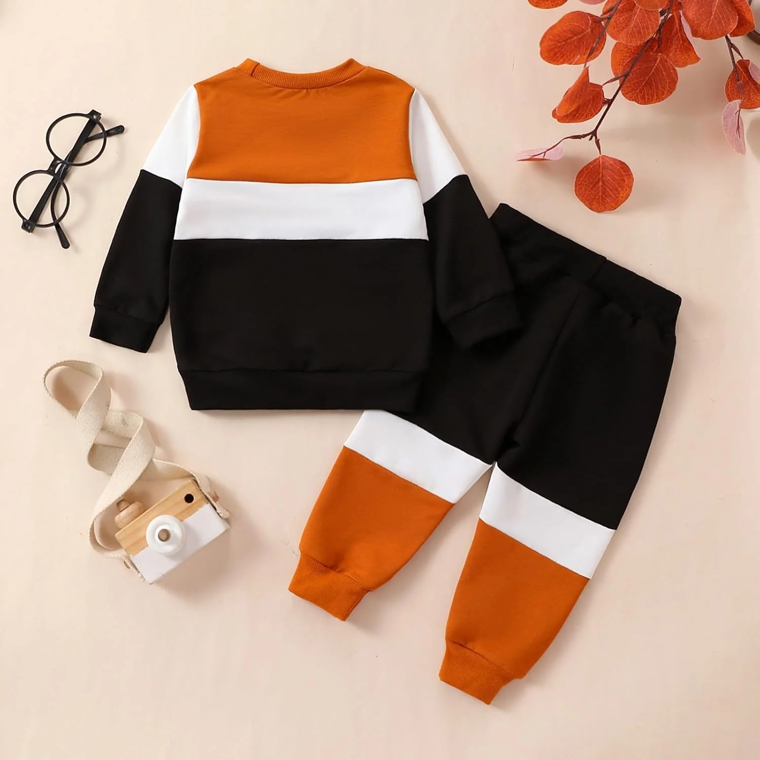 ست لباس نوزادی - تاپ آستین بلند یقه گرد با طرح حروف برادر به همراه شلوار ساده مناسب گردش های بیرون از خانه