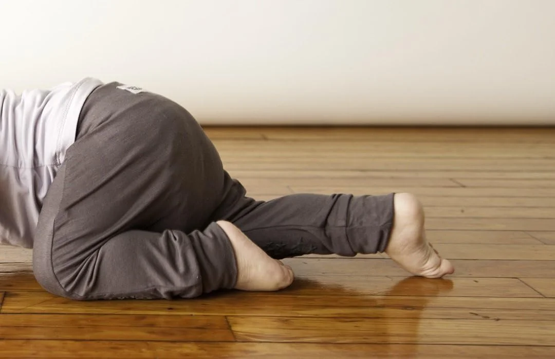 شلوار راحتی بامبو ضد لغزش کودک - کمک به یادگیری خزیدن آسان تر و ایمن تر روی سطوح لغزنده (مشکی)