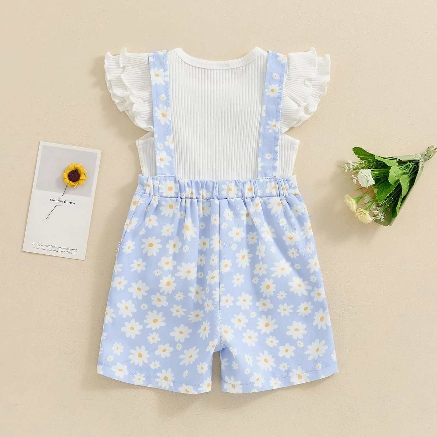 لباس تابستانی دخترانه شامل تیشرت، تاپ و شلوارک پیشبندی، مناسب نوزاد و کودک لباس تابستانی دخترانه شامل تیشرت، تاپ و شلوارک پیشبندی، مناسب نوزاد و کودک