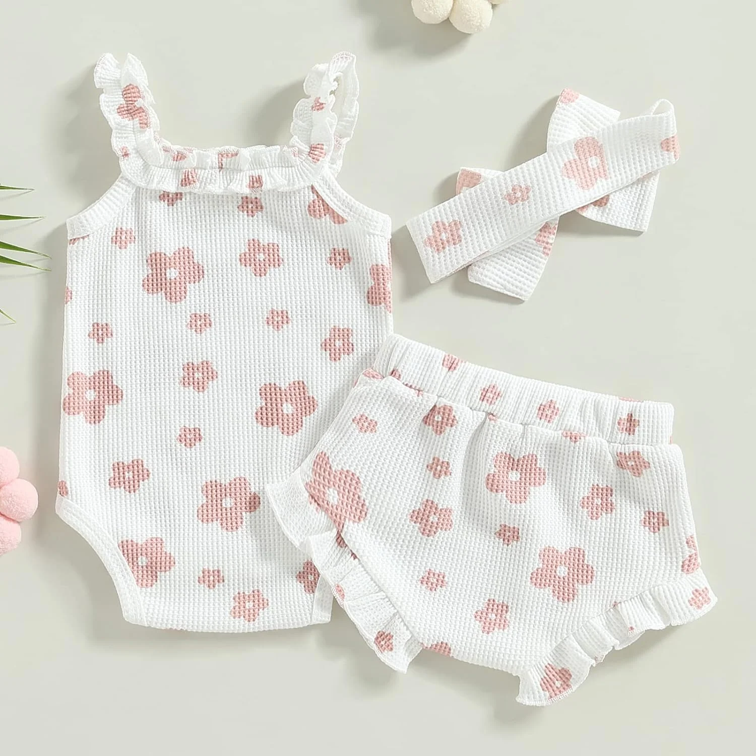 ست لباس نوزاد دخترانه، رامپر بدون آستین طرح گلدار + شورت چیندار، لباس تابستانی نوزادی ست لباس نوزاد دخترانه، رامپر بدون آستین طرح گلدار + شورت چیندار، لباس تابستانی نوزادی