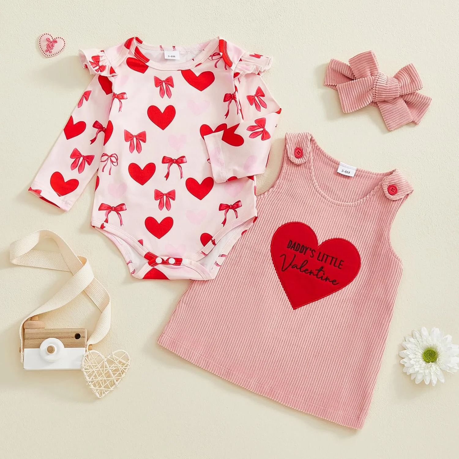 ست لباس نوزاد دخترانه، رامپر آستین بلند با طرح قلب، دامن پیشبندی مخملی، لباس بهاری نوزادی ست لباس نوزاد دخترانه، رامپر آستین بلند با طرح قلب، دامن پیشبندی مخملی، لباس بهاری نوزادی