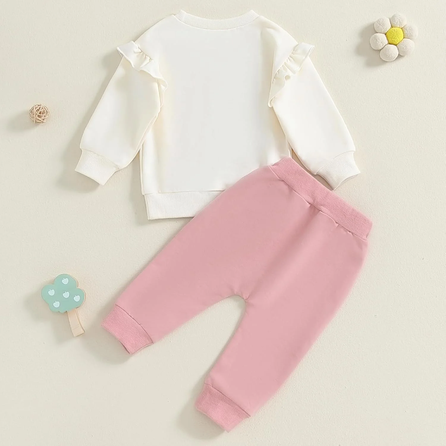 ست لباس دو تکه دخترانه بچه گانه، مناسب فصل پاییز و زمستان، شامل بلوز طرح گلدوزی گل و شلوار جاگر کمر کش