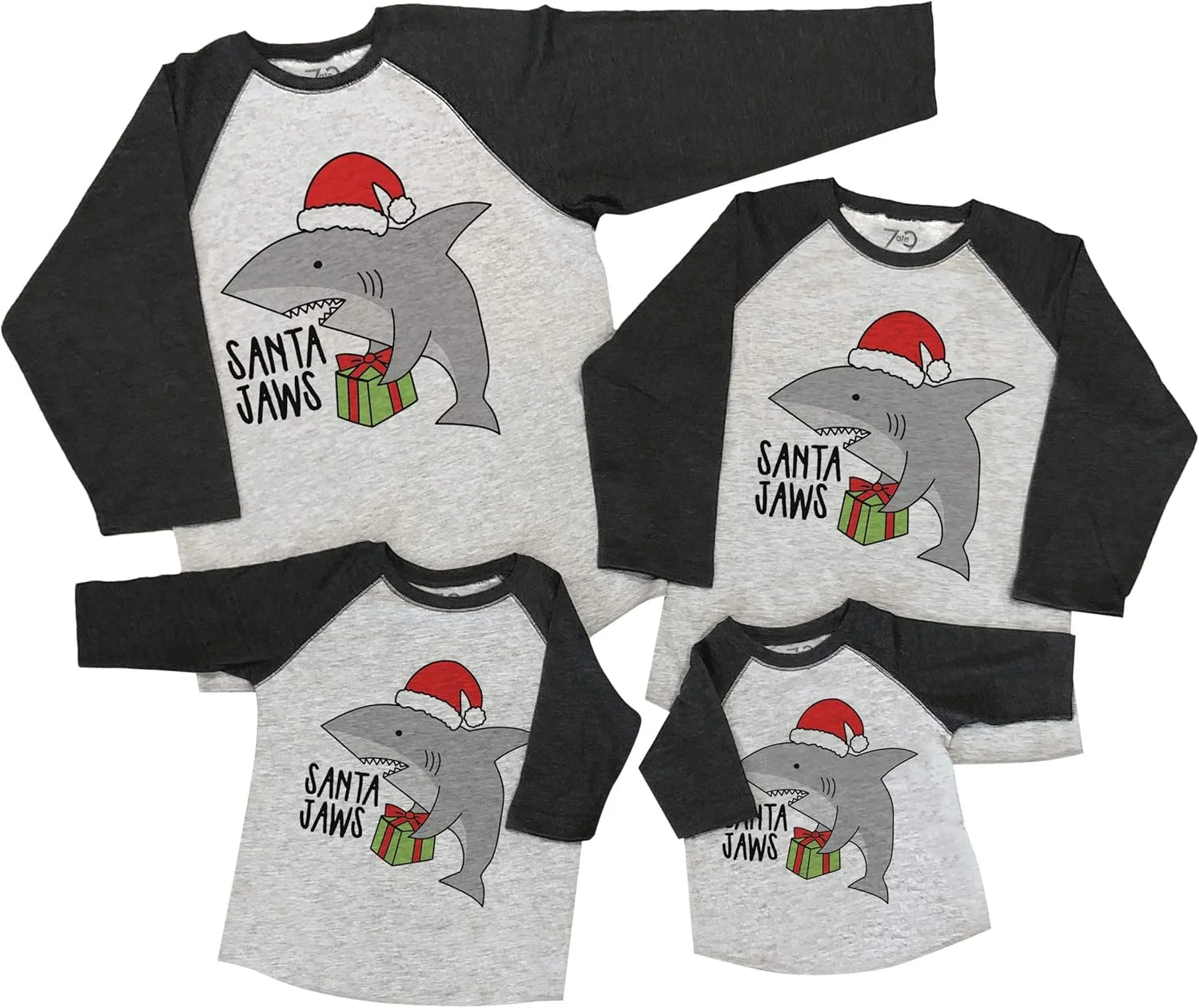 ست تیشرتهای کریسمس خانوادگی با طرح کوسه بابا نوئل - تیشرت خاکستری ست تیشرتهای کریسمس خانوادگی با طرح کوسه بابا نوئل - تیشرت خاکستری