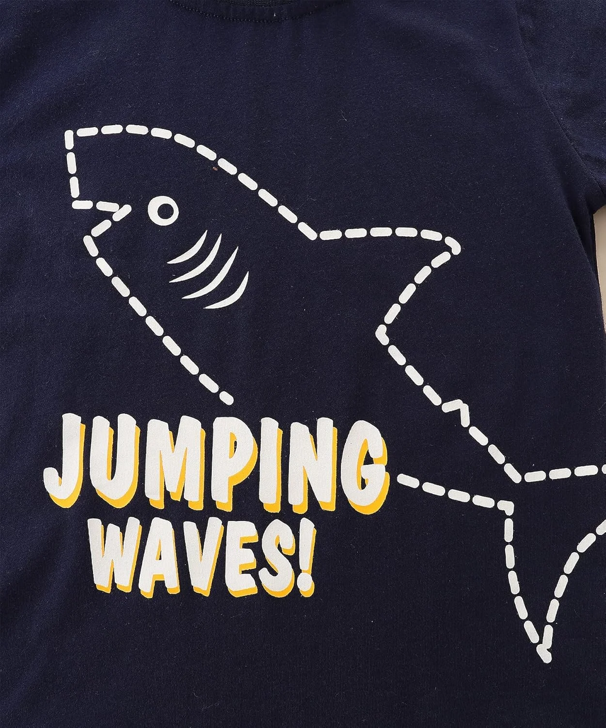 ست تیشرت آستین کوتاه نخی و شلوارک پسرانه کودک ست تیشرت آستین کوتاه نخی و شلوارک پسرانه کودک