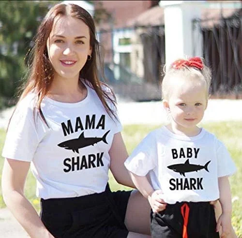 تی شرت های خانوادگی کوسه بچه، کوسه بابا، کوسه مامی، کوسه خواهر، کوسه برادر (بزرگ)