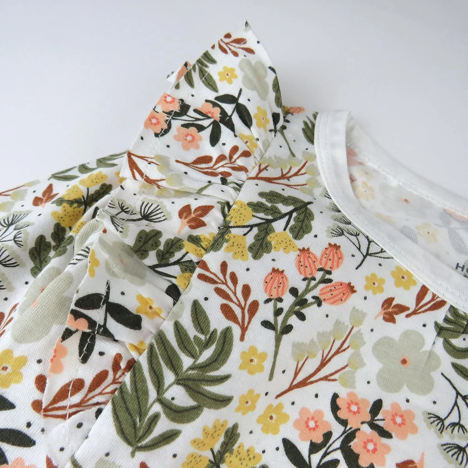 ست سه عددی تی‌شرت آستین بلند چین‌دار HonestBaby، ۱۰۰٪ پنبه ارگانیک، مناسب نوزاد و دختر بچه