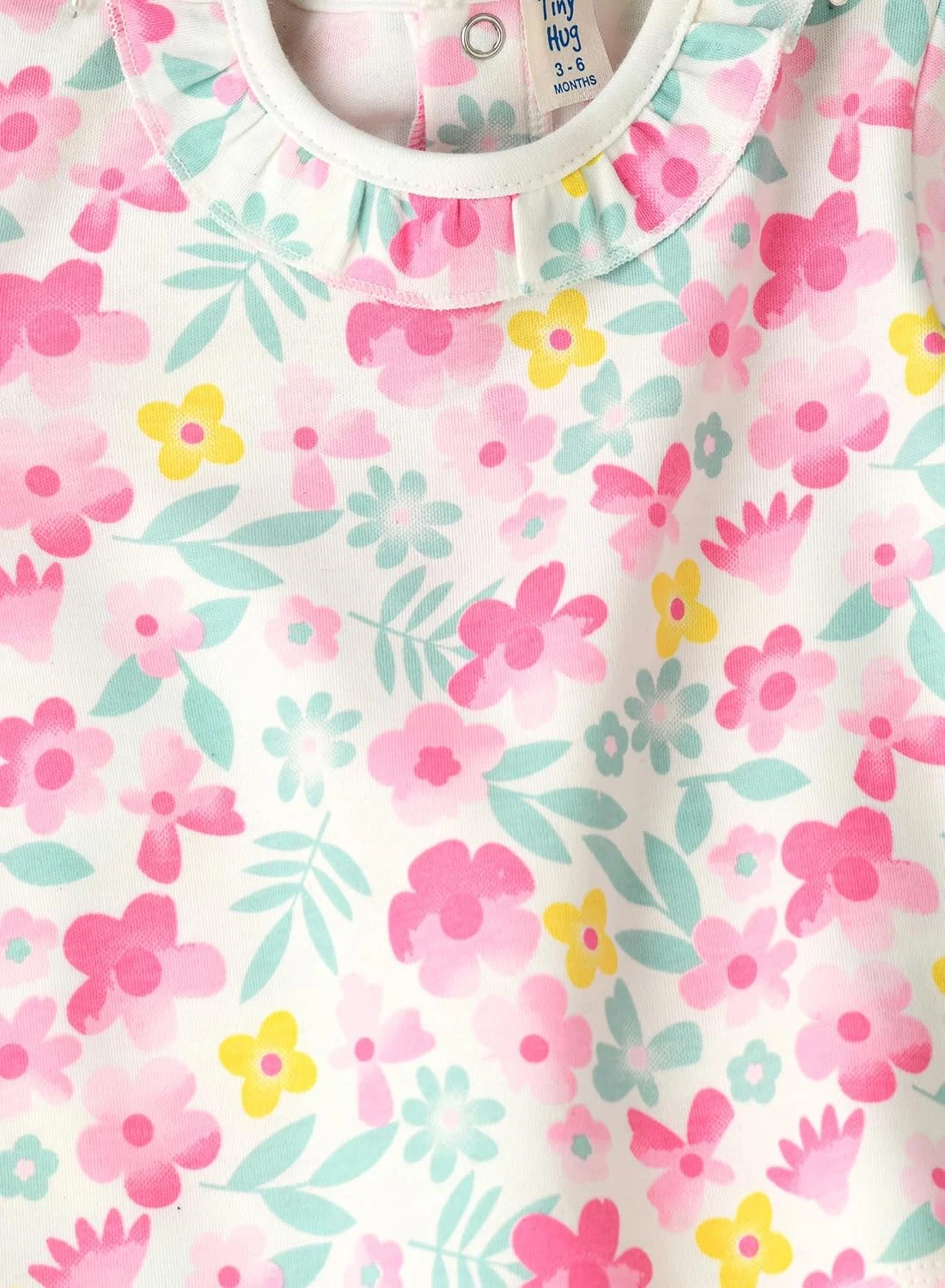 ست تی‌شرت و لگینگ طرح گلدار نوزاد دختر