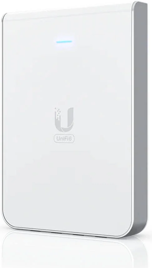 اکسس پوینت دیواری یوبیکیوتی نتورکس UniFi U6 با سوئیچ گیگابیتی 4 پورت PoE، توان عملیاتی 5.3 گیگابیت بر ثانیه، 1 پورت Uplink گیگابیتی PoE، نصب دیواری، سفید | U6-IW