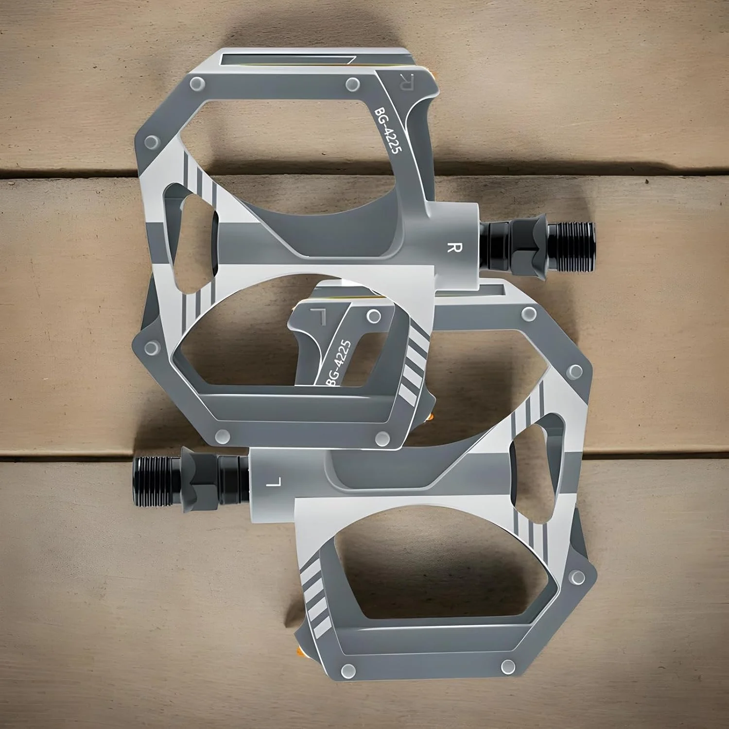 پدال دوچرخه | قطعات سبک و ضد لغزش | پدال های دوچرخه سواری با 2 بلبرینگ مهر و موم شده | برای تمرین دوچرخه سواری کوهستانی و جاده ای، رفت و آمد، تناسب اندام و مسافرت