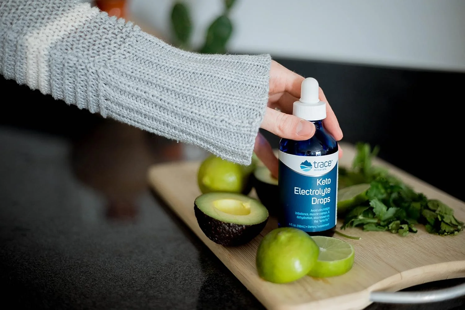 قطره های الکترولیت کتو از مواد معدنی کمیاب - پشتیبانی از سلامت عضلات و اعصاب - مکمل تغذیه الکترولیت برای کمک به هیدراتاسیون و تناسب اندام - مکمل ورزشی حاوی منیزیم - 4 fl oz (24 سروینگ)