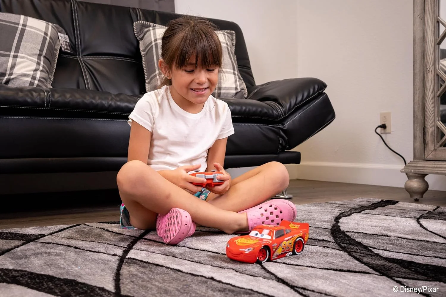 ماشین کنترلی لایتنینگ مک‌کوئین از سری کارز پیکسار جادا تویز، مقیاس 1:24، 2.4 گیگاهرتز، قرمز، اسباب بازی برای کودکان