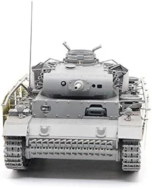 مدل تانک III AUSF. M با پیش بند مقیاس 1/35 تاکوم