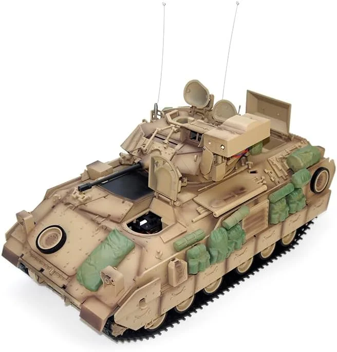 تانک کنترلی بزرگ مدل M2A2 Bradley، تانک جنگی آرسی با نور، مقیاس 1/16، شبیه ساز خودروی جنگی دودزا با جلوه صوتی، مدل کلکسیونی 44 سانتی متری (بدون قابلیت شلیک)