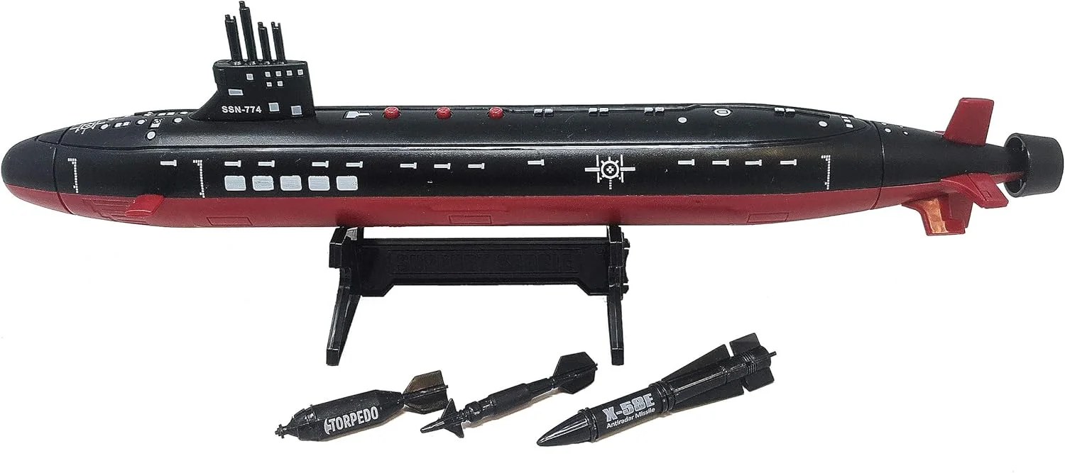 زیردریایی مشکی ۱۶.۵ اینچی با جلوه‌های صوتی و اژدر