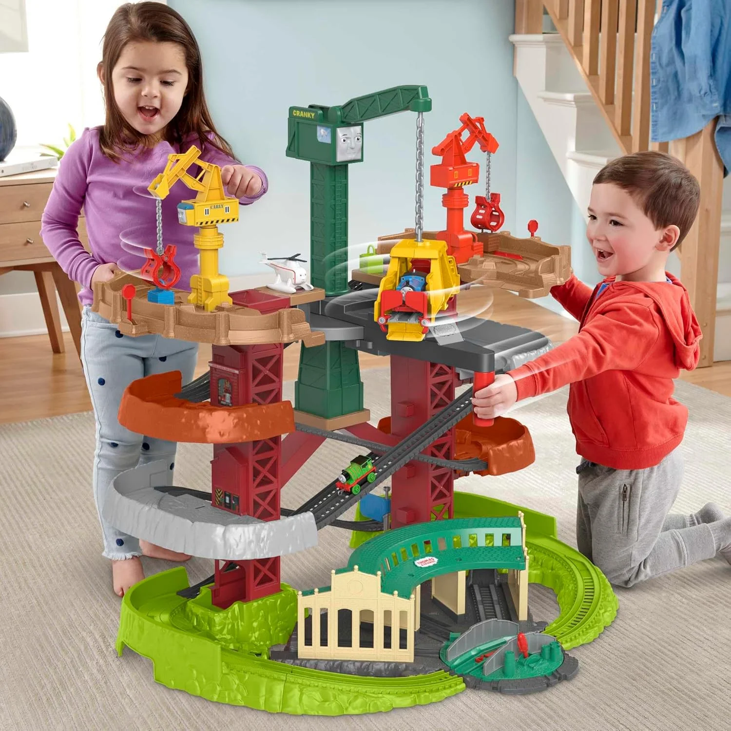 مجموعه قطار چند طبقه توماس و دوستان Fisher-Price به همراه قطارهای پرسی به علاوه هارولد و 3 جرثقیل، سوپر تاور، GXH09