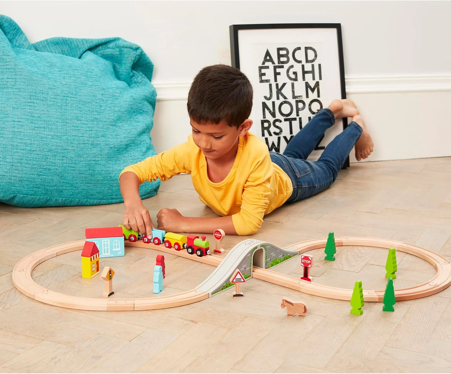 مجموعه قطار شهر کوچک چوبی مرکز آموزش اولیه، 35 تکه، بازی تخیلی، ایفای نقش، بازی تظاهری، 3 سال به بالا