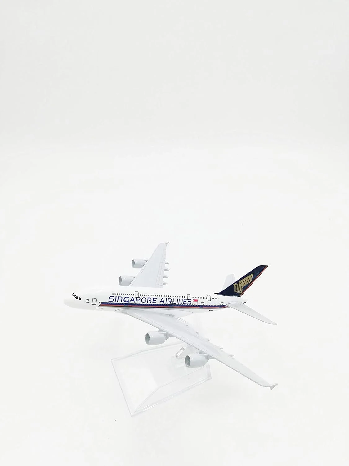 مدل هواپیمای شبیه سازی شده ایرباس A380 شرکت هواپیمایی سنگاپور، 16 سانتی متر