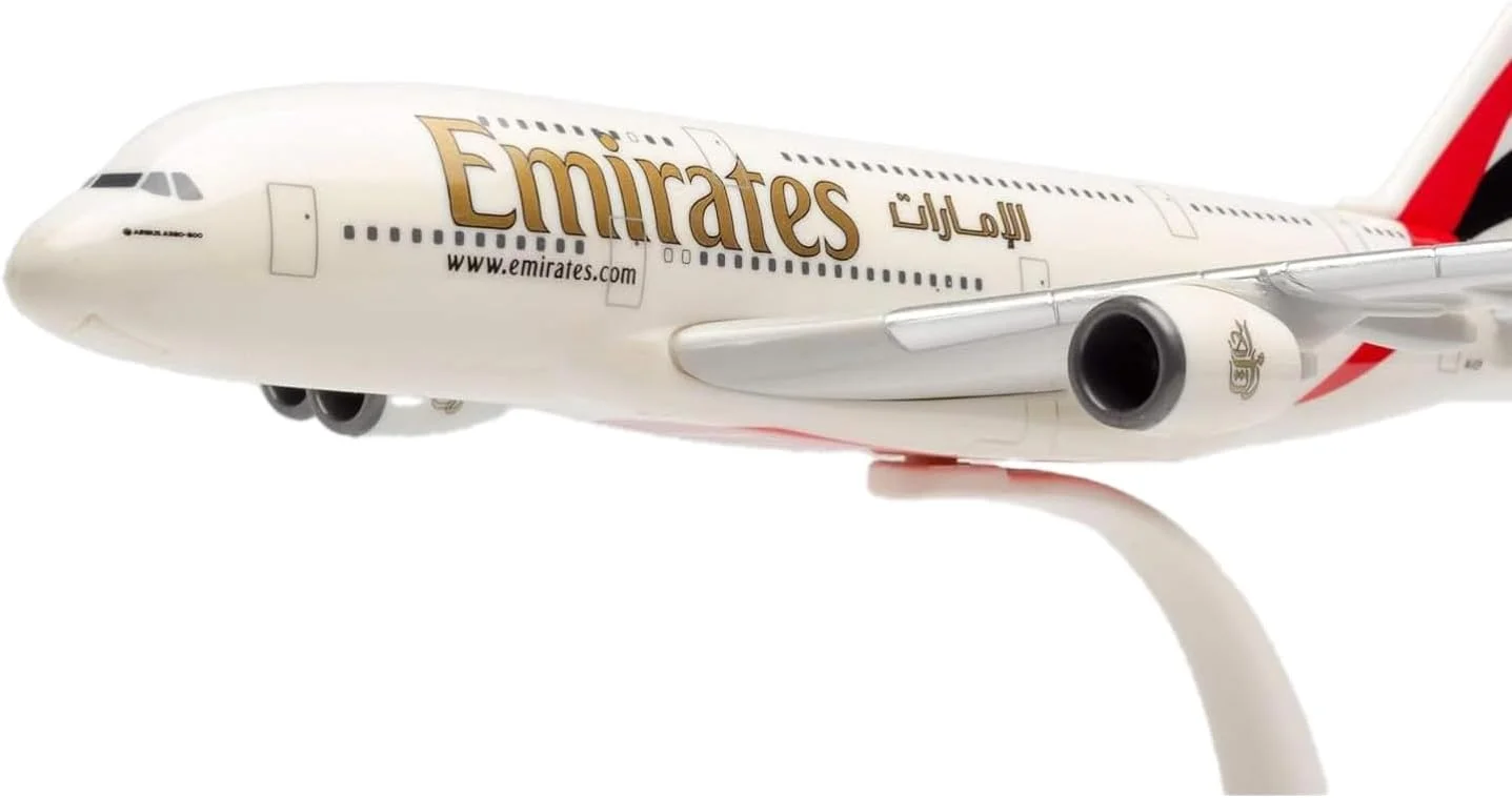 مدل هواپیمای مسافربری ایرباس B737، طول 20 سانتی متر، دارای بال، به همراه پایه، مناسب هوانوردان، مدل سازی، مدل های مینیاتوری، کلکسیونرها، پلاستیکی، چند رنگ، اتصال آسان، مقیاس 1:250 (دبی B737)