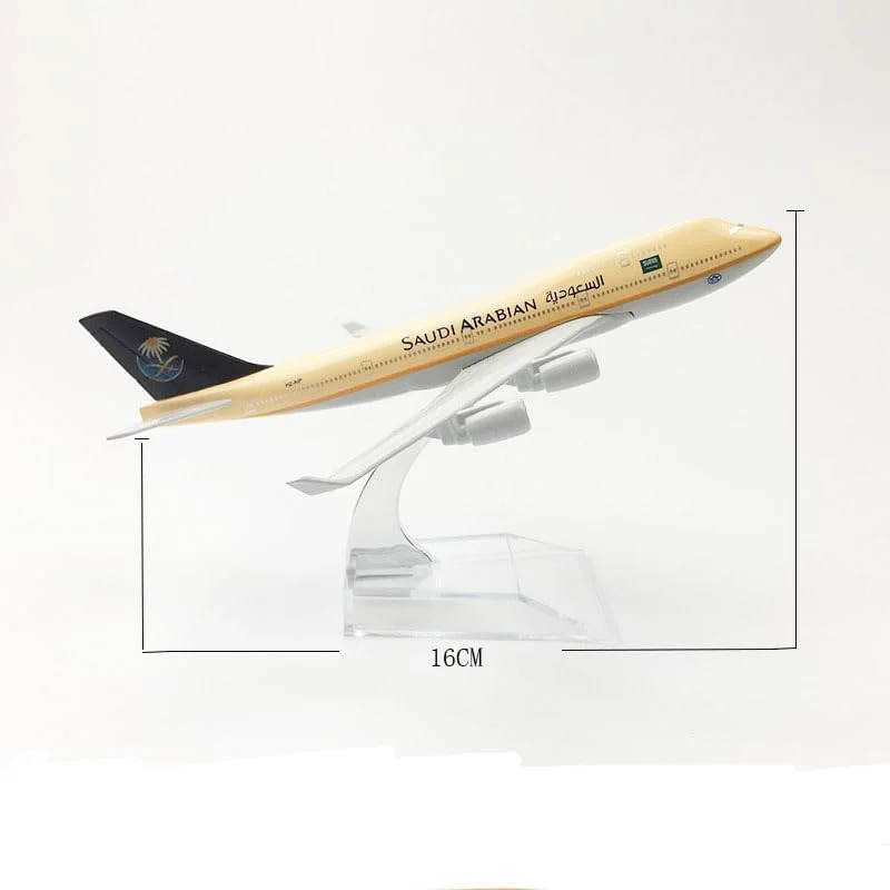 ماکت هواپیمای بوئینگ 747 خطوط هوایی عربستان سعودی