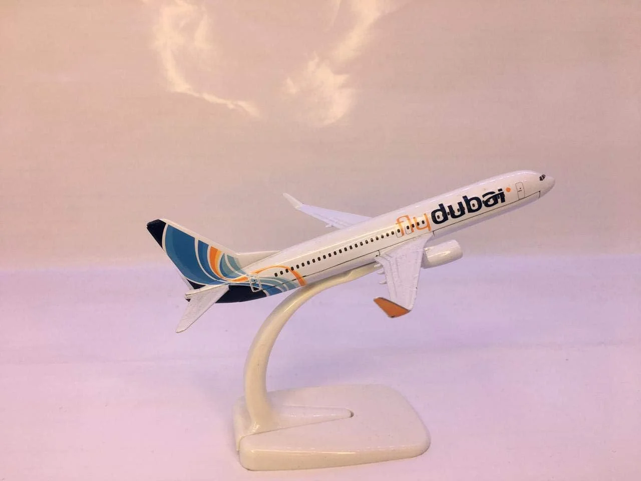 مدل هواپیمای فلای دبی، مقیاس 1/400، هواپیمای هوانوردی، مدل فلزی شبیه سازی شده 16 سانتی متری