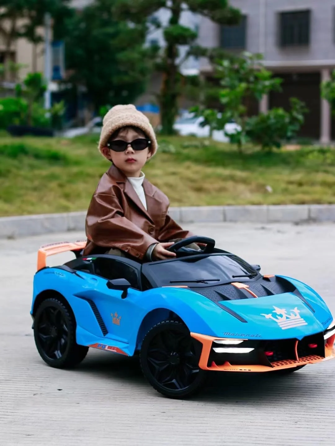 ماشین سواری کودکانه، ماشین اسباب بازی جدید کنترلی 2.4G، ماشین الکتریکی کودکانه بزرگ برای کودکان 4 ساله (آبی)