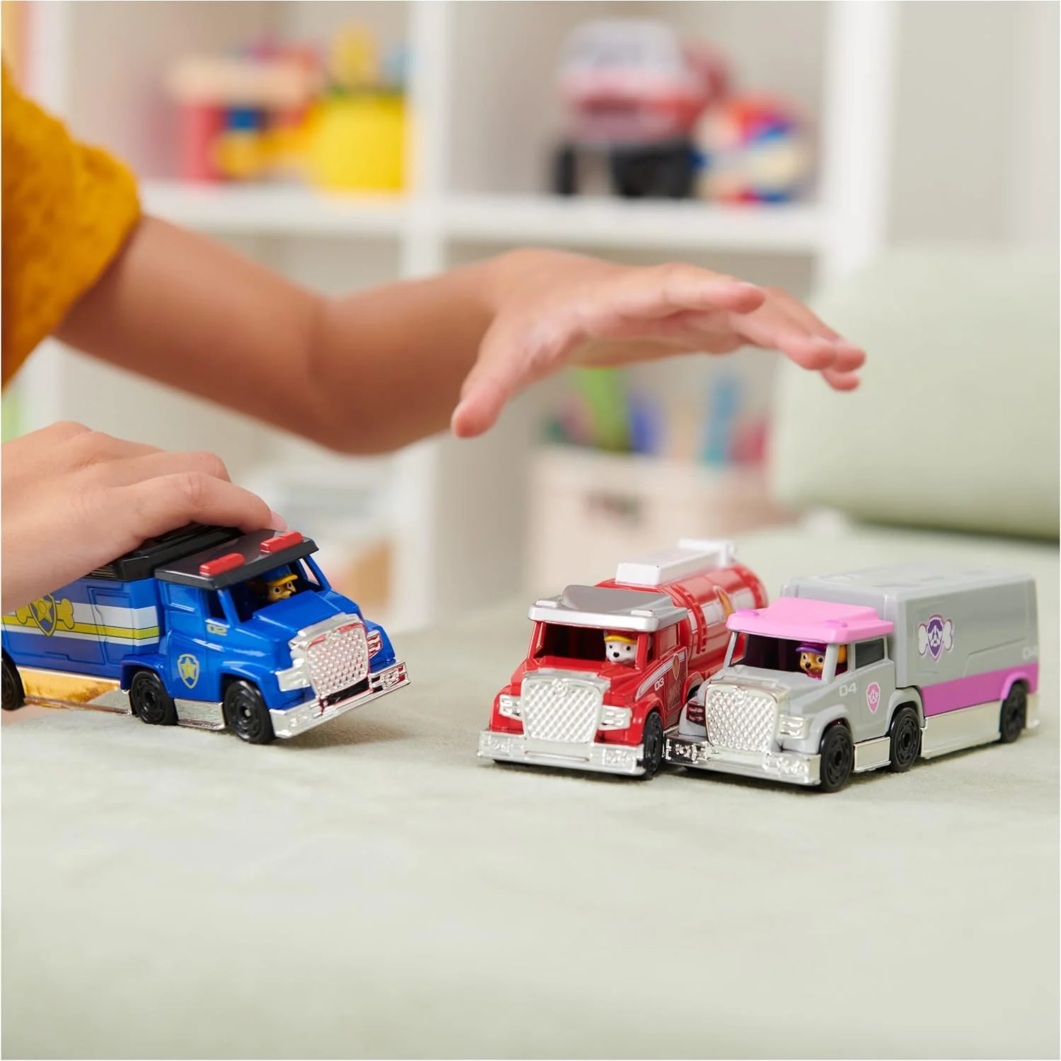 پاو پاترول، تعقیب، مارکوس و استلا، مجموعه سگ‌های کامیون بزرگ فلزی کلکسیونی سری 1:55 (اختصاصی آمازون)، اسباب بازی برای کودکان 3 سال به بالا