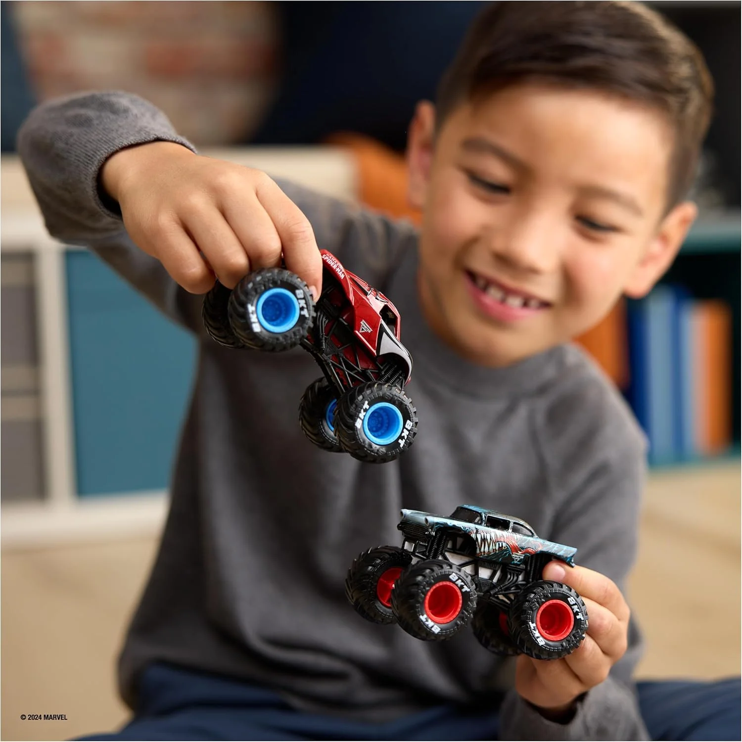 ست ماشین های مسابقه ای مانستر جم، مارول، ونوم در مقابل اسپایدرمن شگفت انگیز، مقیاس 1:64، اسباب بازی های پسرانه و دخترانه مناسب کودکان 3 سال به بالا