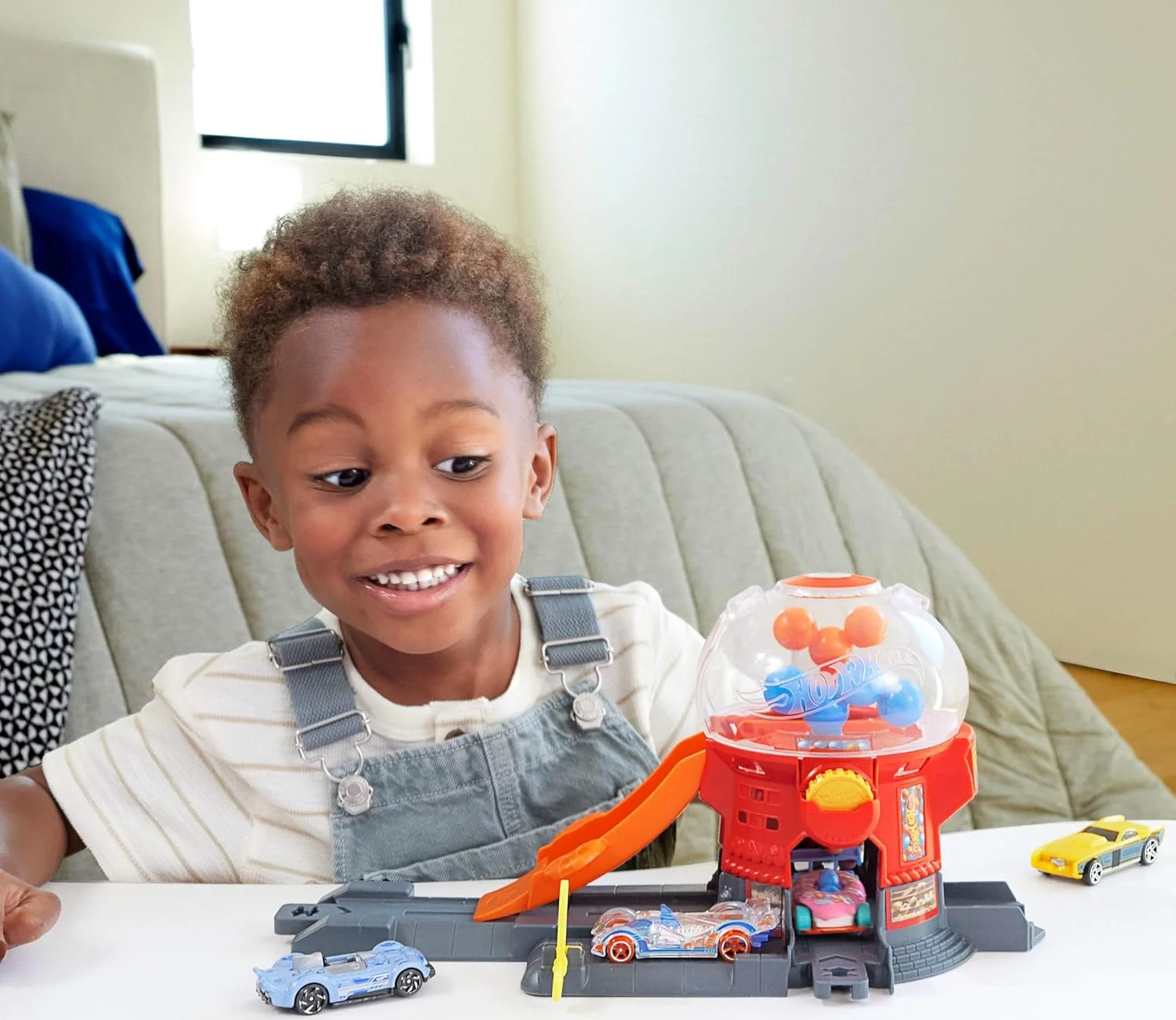 فروشگاه شیرینی HW City Downtown