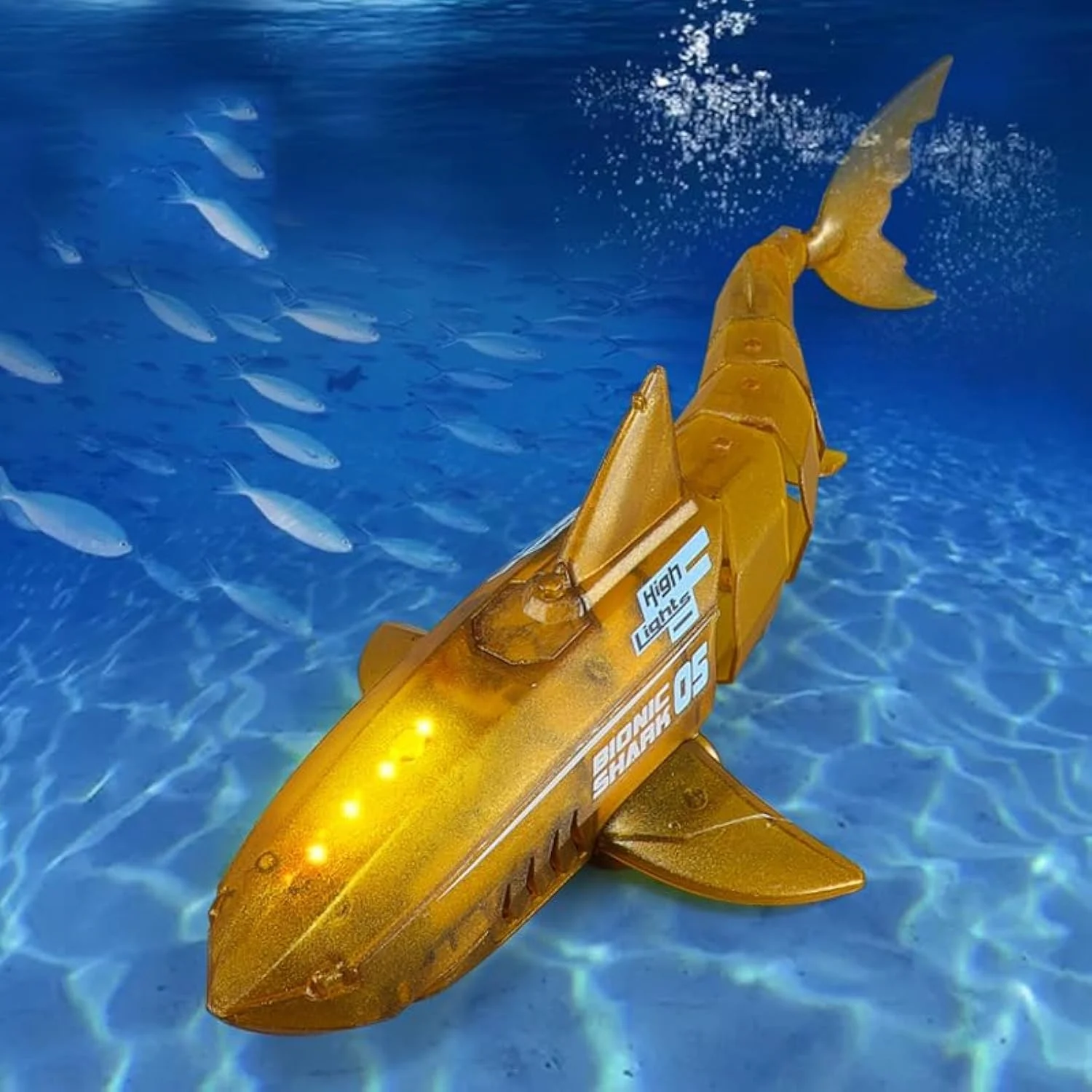 اسباب بازی کوسه کنترل از راه دور SYOSI برای پسران 3، 4، 5 و 6 ساله - اسباب بازی کوسه Alpharev A801 برای کودکان، کوسه RC شبیه سازی شده برای استخر حمام، هدیه عالی برای کودکان با باتری قابل شارژ (طلایی)