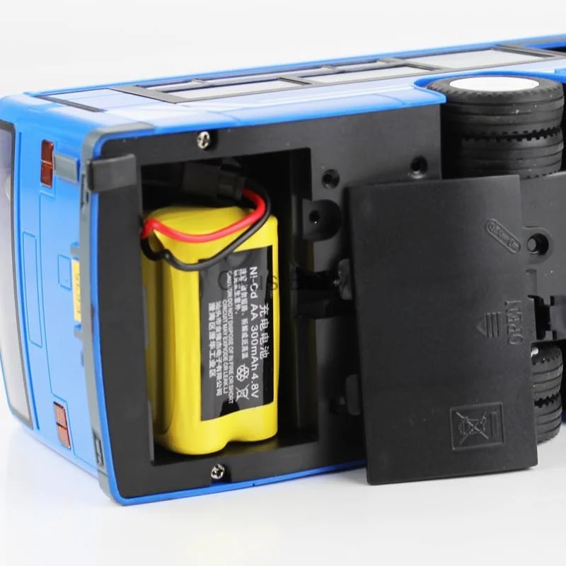 اتوبوس کنترلی 6 کاناله با کنترل از راه دور 2.4G، اتوبوس سریع السیر شهری با قابلیت استارت با یک کلید، دارای صدا و نور واقعی (اتوبوس آبی)