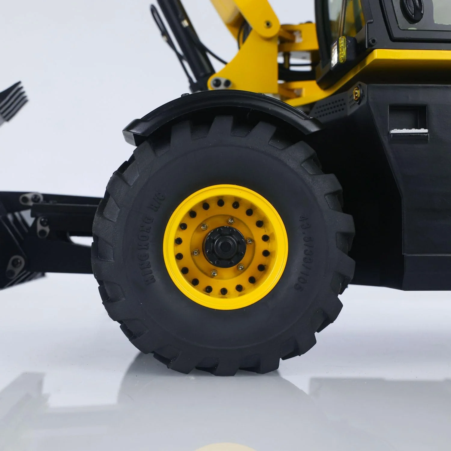 بیل مکانیکی هیدرولیک آرسی 1/14 مدل JCB 110W 9CH با کنترل از راه دور، 3 بازو، مدل فلزی، رادیو Flysky Paladin PL18EV و باتری