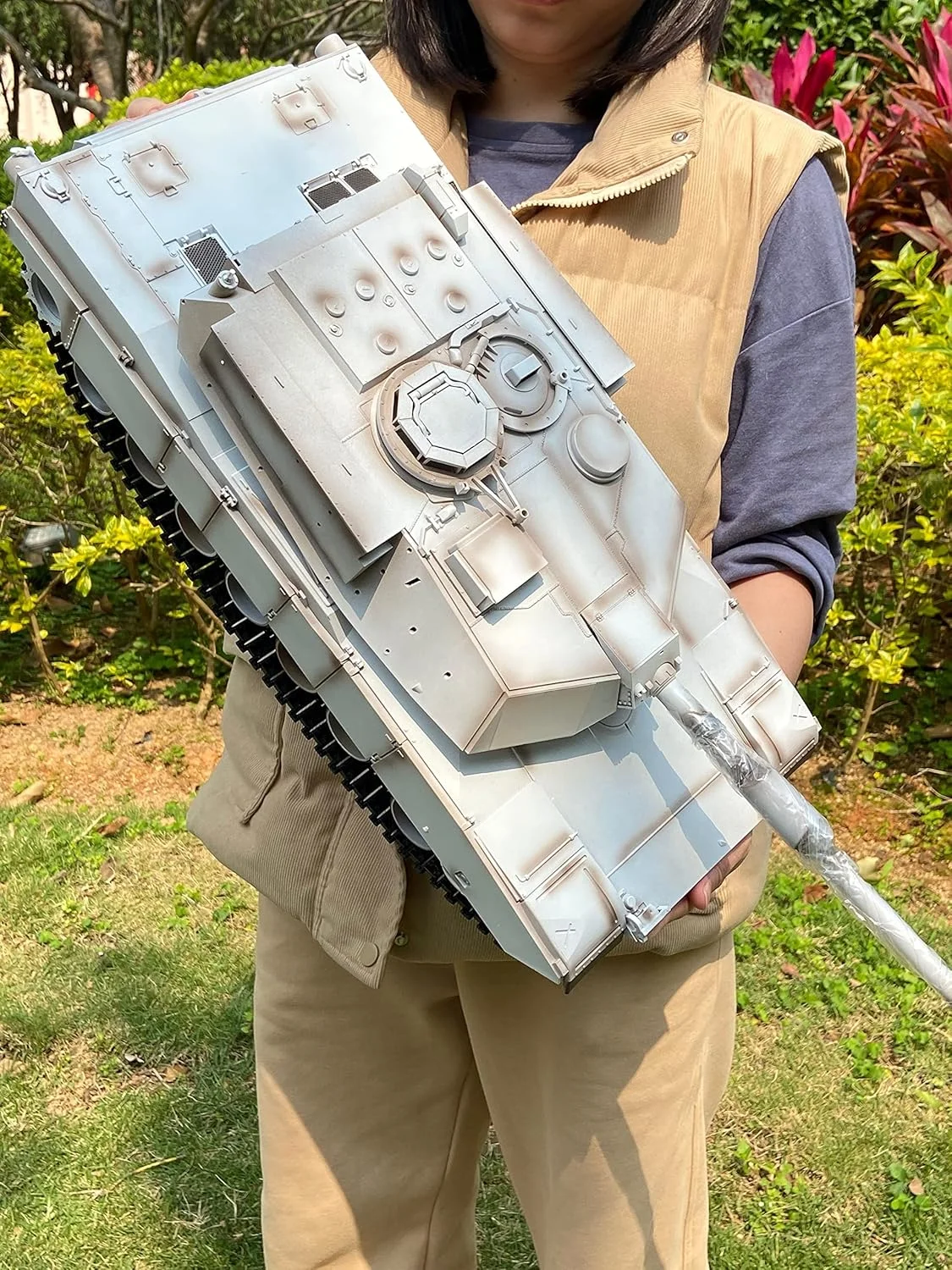 مدل تانک کنترل از راه دور فوق العاده بزرگ 62 سانتی متری M1A2 با پوشش برفی محدود، قابلیت شلیک مادون قرمز، شلیک زنده BB، مقیاس کامل، مدل خودروی ردیابی شده تمام زمینی