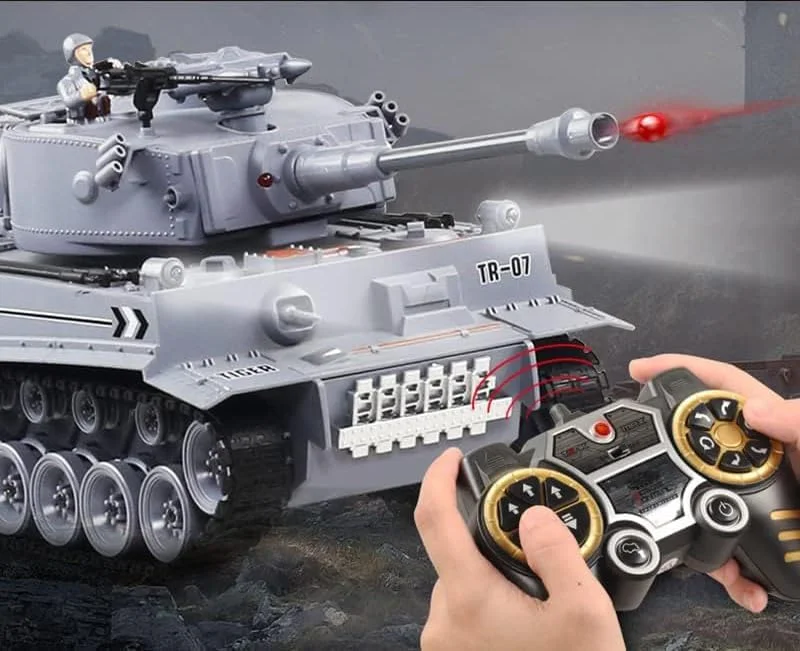 مدل تانک بزرگ SOWOFA، تانک کنترل از راه دور رترو با قابلیت پرتاب، ماشین خزنده کنترل از راه دور، شبیه سازی دود، مدل تانک نفیس