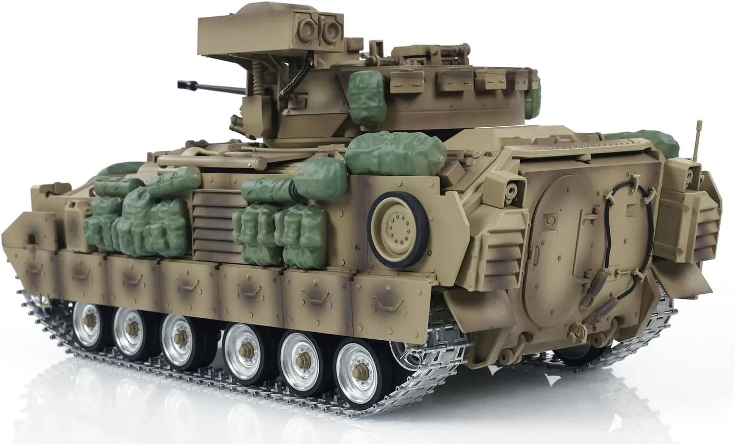 تانک کنترلی 1/16 مدل M2A2 Bradley با زنجیر و چرخ های فلزی و سیستم پس زنی لوله