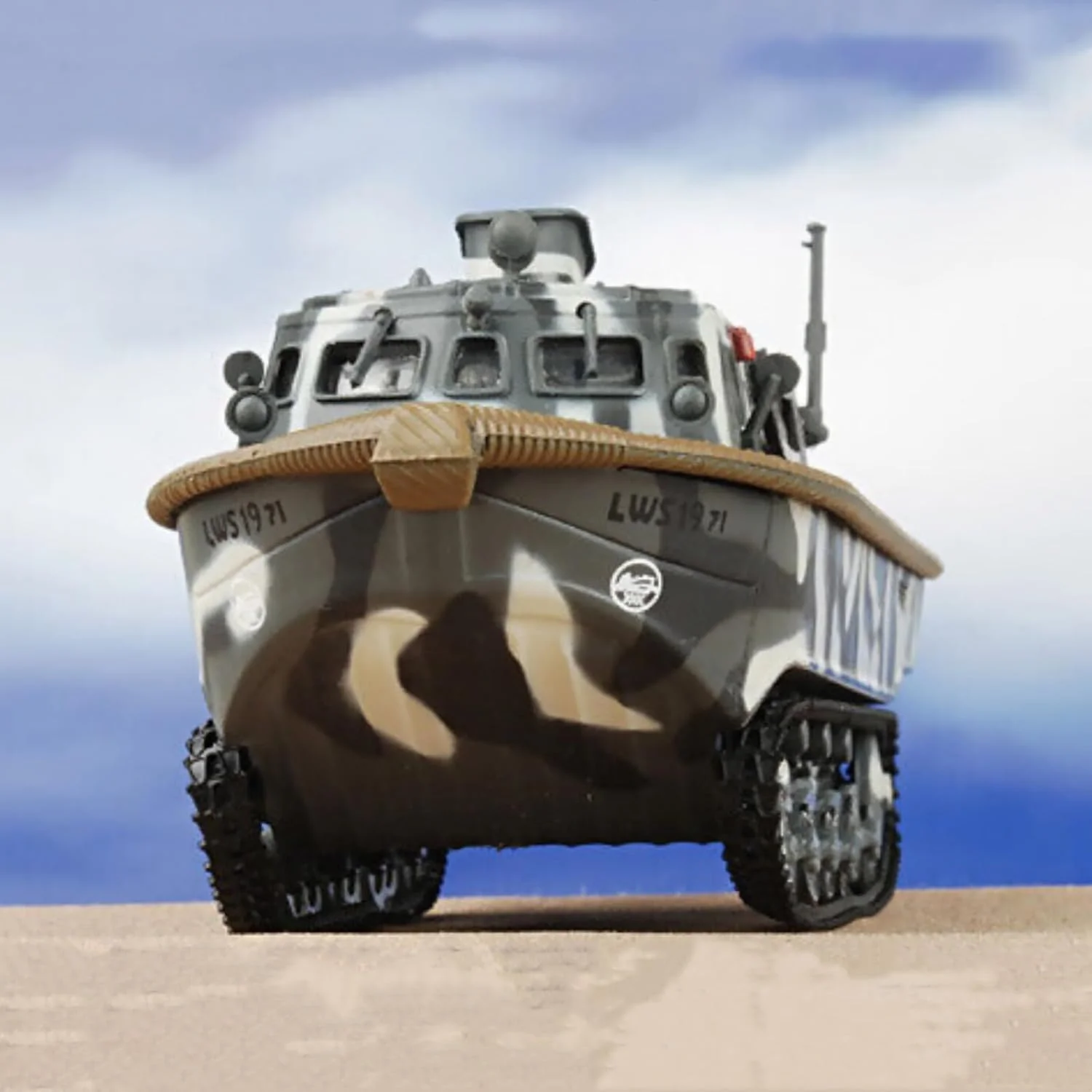 مدل تانک Landwasserschlepper ارتش آلمان جنگ جهانی دوم، مقیاس 1:72، کلکسیونی برای کودکان و بزرگسالان